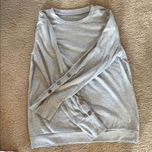 Grey sweatshirt